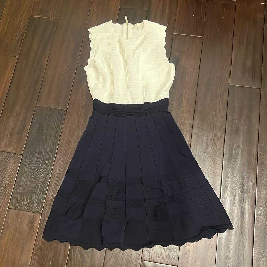 Ted Baker Women White And Navy Dress Size 2